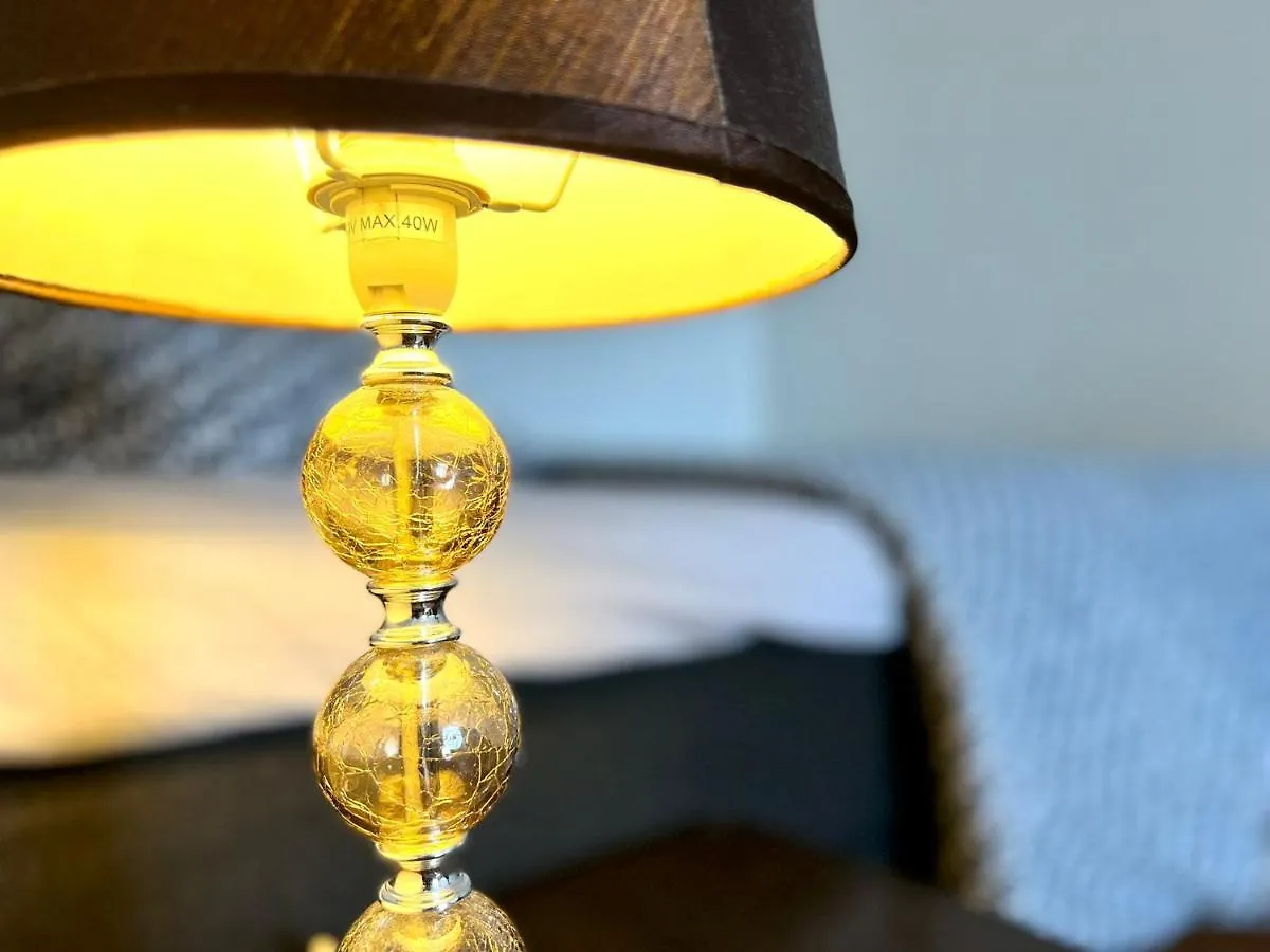 Lovely 1 Room Apartment In Kamppi 赫尔辛基